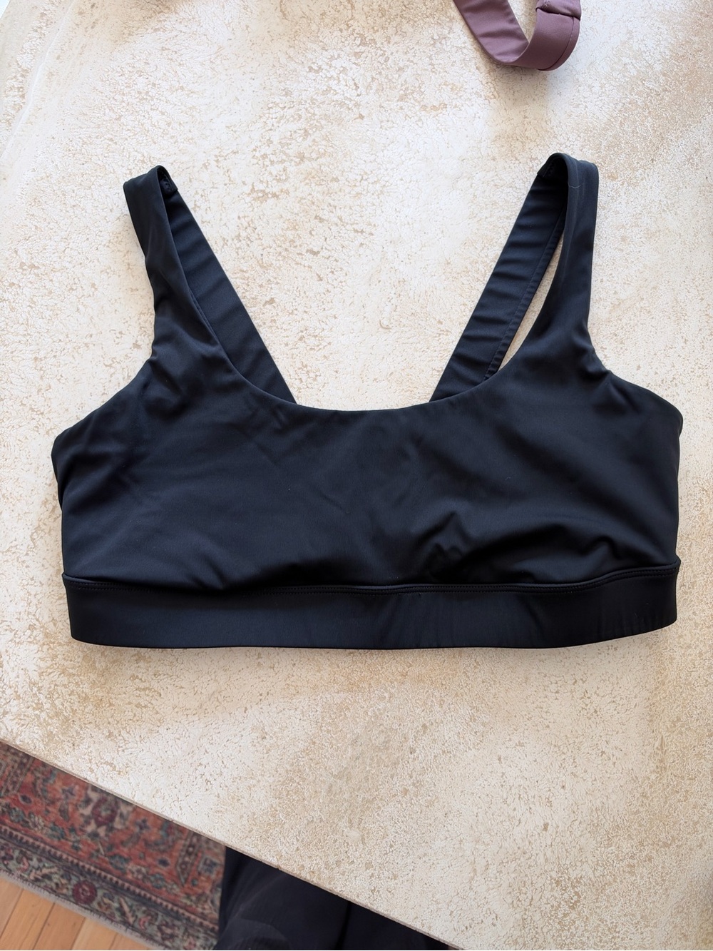 Vuori Black Scoop-Style Stride Sports Bra